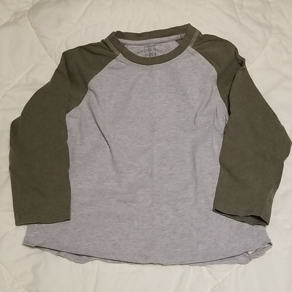 Faded Glory Other - Faded Glory grey green long sleeve boys tshirt 4 5